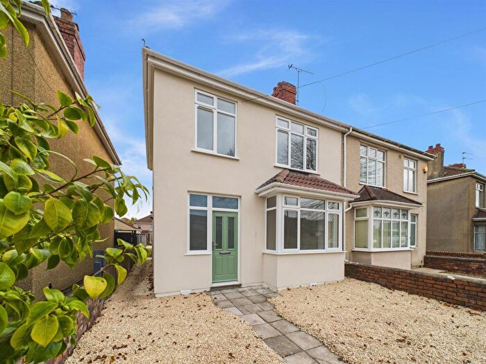 3 Bedroom Semi Detached House For Sale In Kingsway, St. George, Bristol, BS5