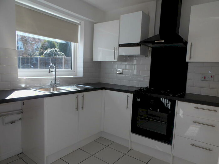 3 Bedroom Semi Detached House To Rent In Grove Green, Maidstone, ME14