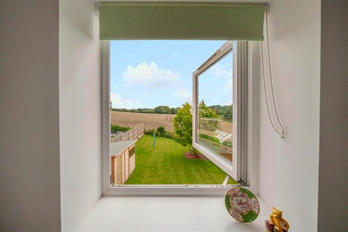 3 Bedroom Detached Bungalow For Sale In Knighton Lane, Broadmayne, Dorchester, DT2