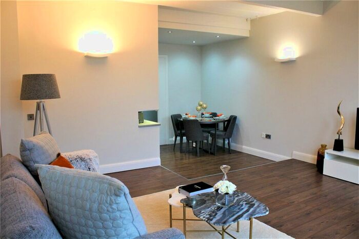 3 Bedroom Apartment To Rent In City Reach, Dingley Road, Old Street, London, EC1V