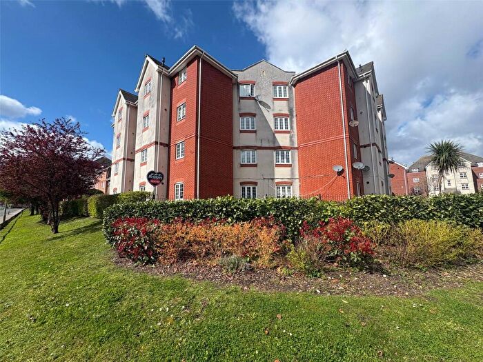 2 Bedroom Flat To Rent In Woodland Walk, Aldershot, Hampshire, GU12