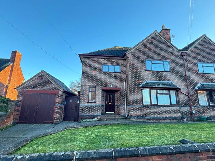 2 Bedroom Flat To Rent In Gladstone Road, Chesterfield, S40