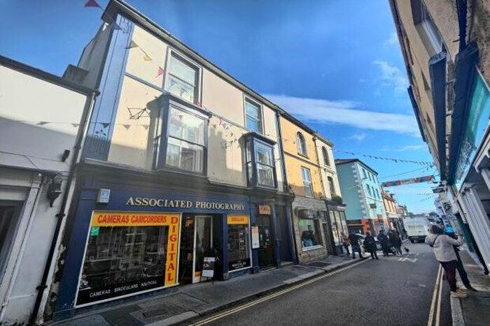 3 Bedroom Flat To Rent In Arwenack Street, Falmouth, TR11