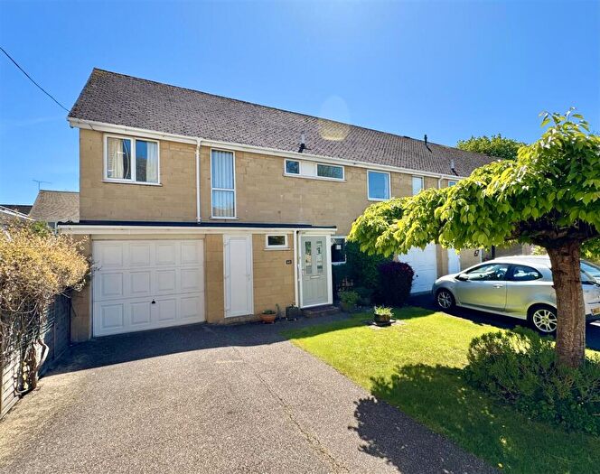 3 Bedroom End Of Terrace House For Sale In Central Cirencester, GL7