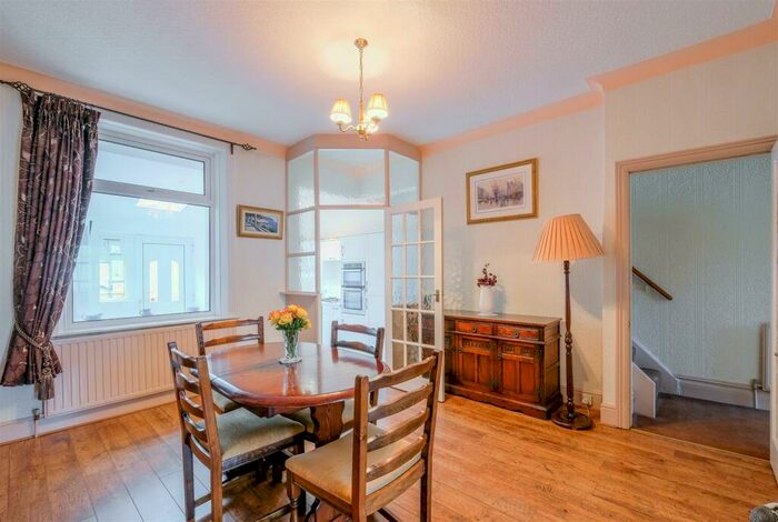 3 Bedroom Terraced House For Sale In Smith House Lane, Brighouse, HD6