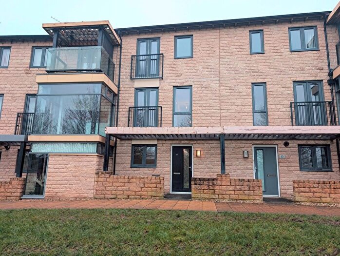 4 Bedroom Terraced House To Rent In Goldcrest Road, Allerton Bywater, Castleford, West Yorkshire, WF10