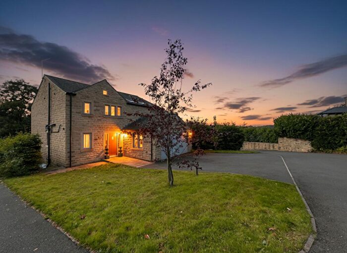 5 Bedroom Detached House For Sale In Heys Road, Holmfirth, HD9