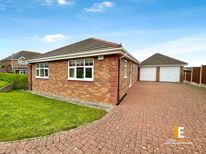 2 Bedroom Semi-detached Bungalow For Sale In Gerddi Gledhill, Llandudno, LL30