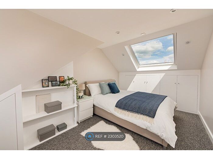 2 Bedroom Flat To Rent In Arlington Road, Bath, BA2