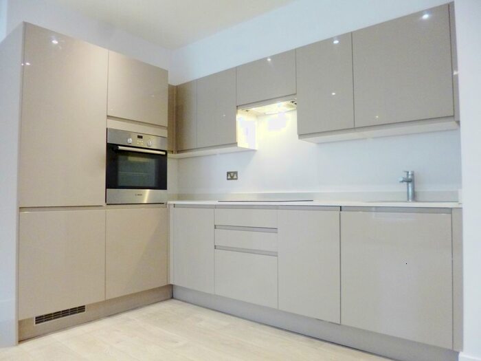 1 Bedroom Flat To Rent In Clarendon Road, Watford, WD17