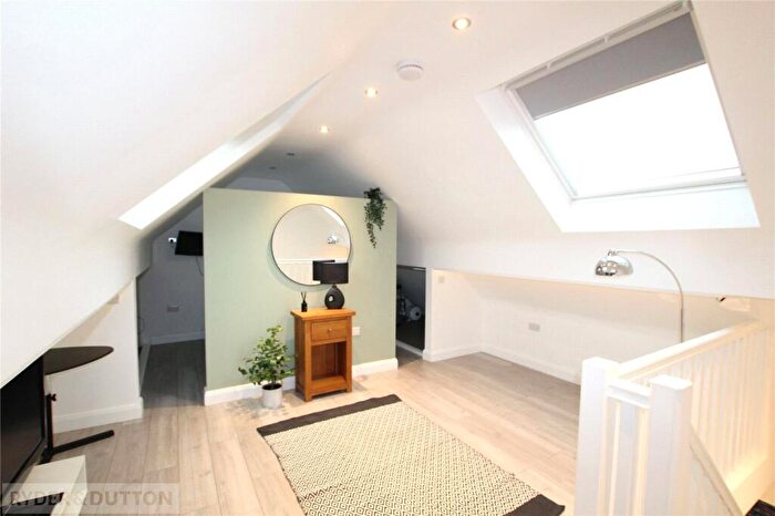 1 Bedroom House To Rent In Westfield Avenue, Huddersfield, West Yorkshire, HD3