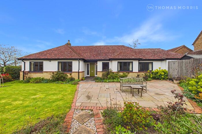 3 Bedroom Bungalow For Sale In Blacksmiths Lane, Abbotsley, St. Neots, Cambridgeshire, PE19