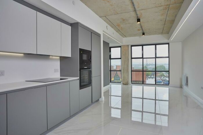 1 Bedroom Apartment To Rent In . :: One Silk Street, M4