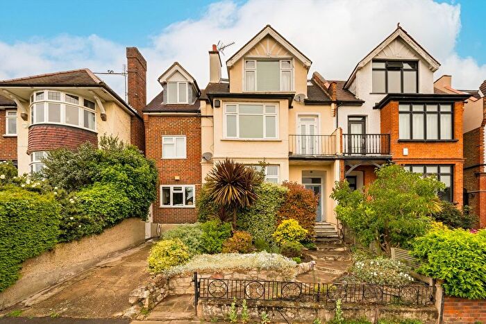 2 Bedroom Flat To Rent In Dora Road, Wimbledon, SW19