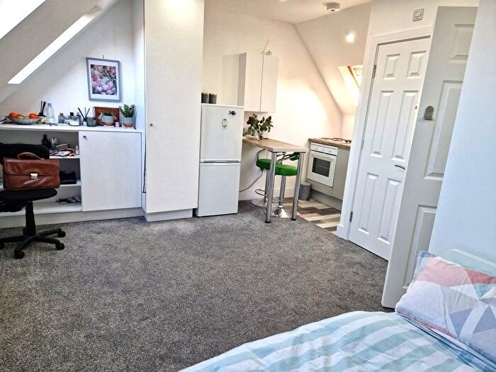 Studio To Rent In Fotheringham Road, Enfield, EN1