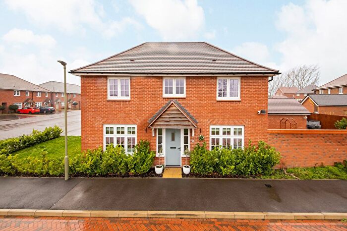 3 Bedroom Detached House For Sale In Graydon Close, Milton, OX13