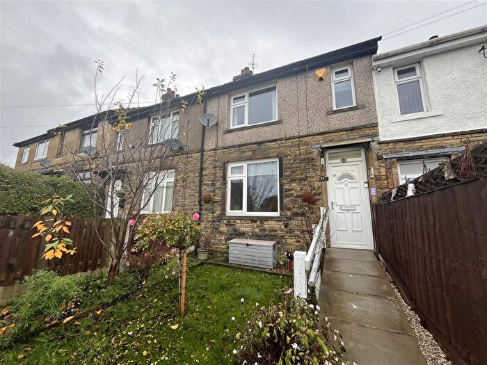 2 Bedroom Terraced House For Sale In Torre Road, Bradford, BD6