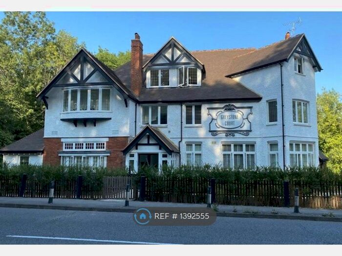 1 Bedroom Flat To Rent In London Road North, Surrey, RH1