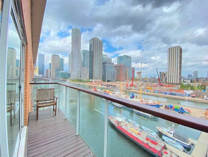 4 Bedroom Flat To Rent In 3 Lawn House Close, London E14