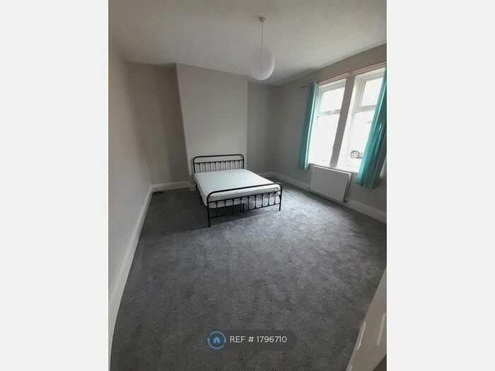 2 Bedroom Flat To Rent In Affleck Street, Gateshead, NE8