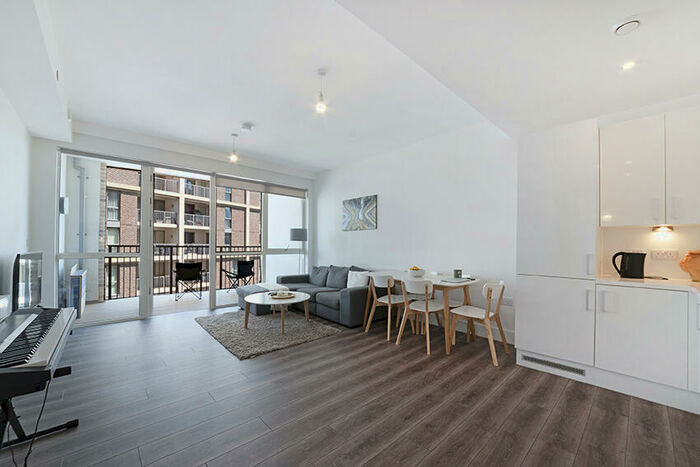 2 Bedroom Apartment To Rent In Argo Apartments, Canning Town London, E16