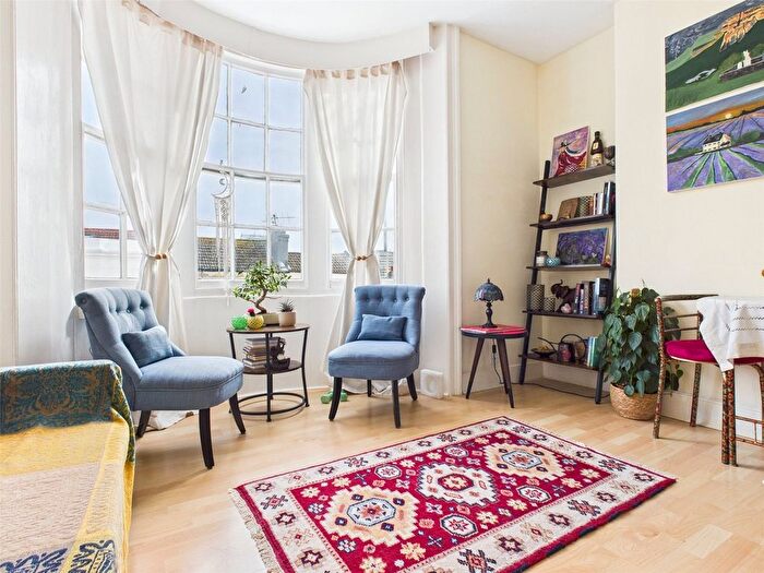 1 Bedroom Flat To Rent In Waterloo Street, Hove, East Sussex, BN3