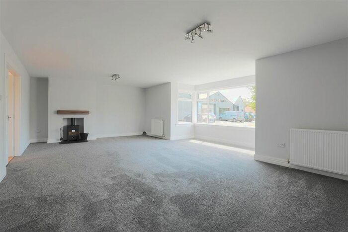 3 Bedroom Detached House For Sale In Forfar Road, Maryton, Kirriemuir, DD8