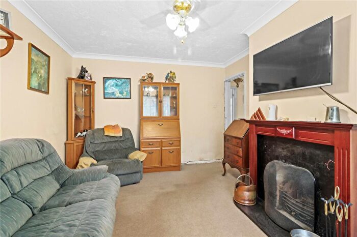 3 Bedroom Bungalow For Sale In Battle Crescent, Hailsham, East Sussex, BN27