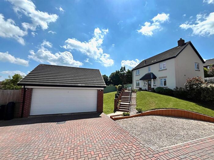 4 Bedroom Detached House For Sale In Orchard Rise, Chard, TA20