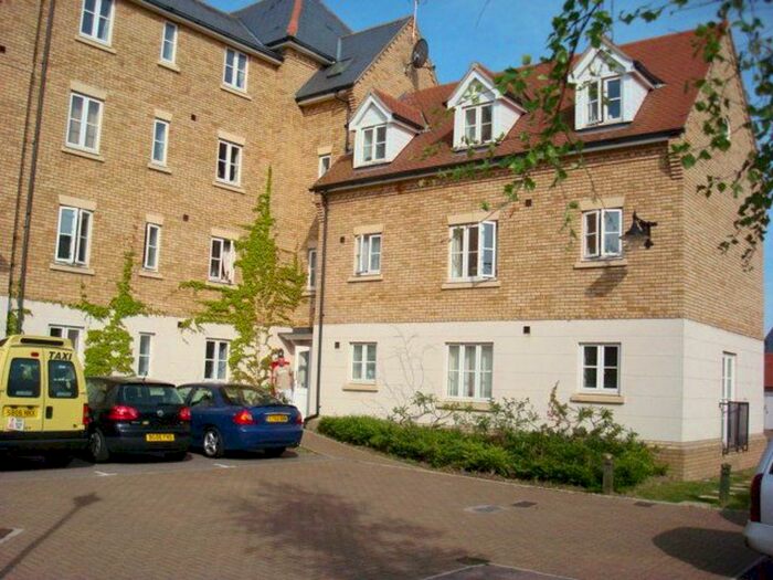 2 Bedroom Flat To Rent In Ravenswood, IP3