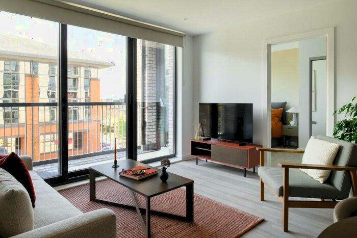 2 Bedroom Apartment To Rent In Arbour, Silbury Boulevard, Milton Keynes, Buckinghamshire, MK9