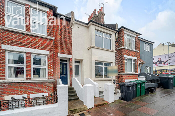 1 Bedroom Flat To Rent In Elm Grove, Brighton, East Sussex, BN2