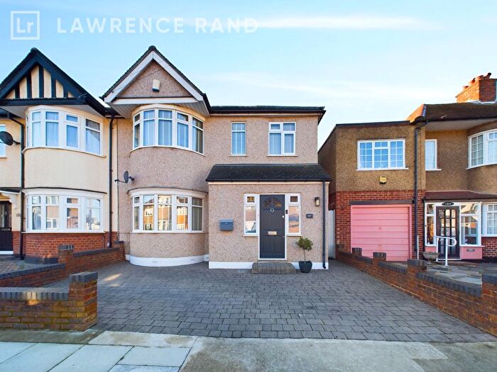3 Bedroom End Of Terrace House For Sale In Exmouth Road, Ruislip, Middlesex, HA4