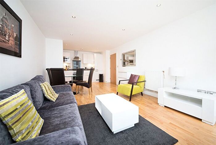 1 Bedroom Flat To Rent In Dowells Street, London, SE10