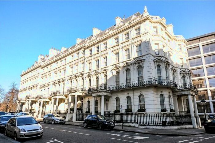 3 Bedroom Flat To Rent In Prince Of Wales Terrace, London, W8