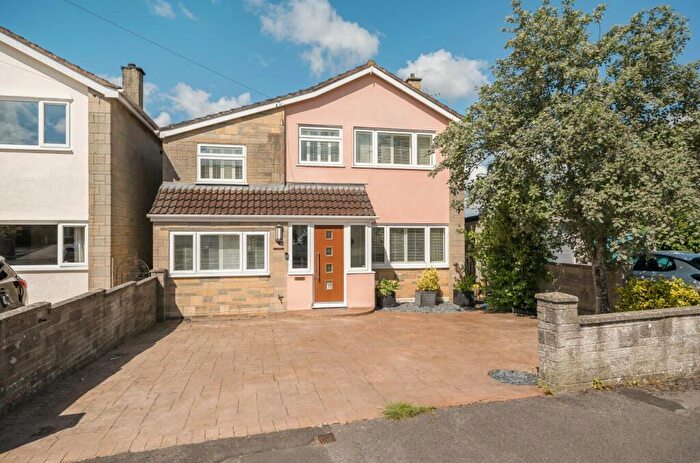 5 Bedroom Detached House To Rent In Martins Close, Wells, Somerset, BA5