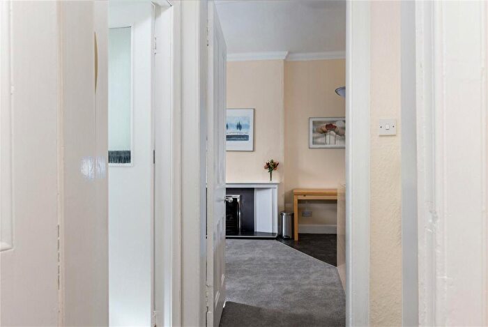1 Bedroom Apartment For Sale In () Balcarres Street, Morningside, Edinburgh, EH10
