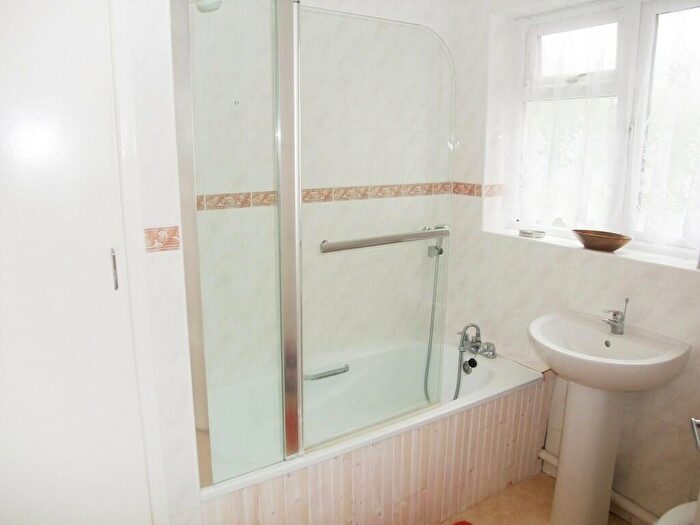2 Bedroom Apartment To Rent In Exbourne Manor, Christchurch Road, Bournemouth, BH1