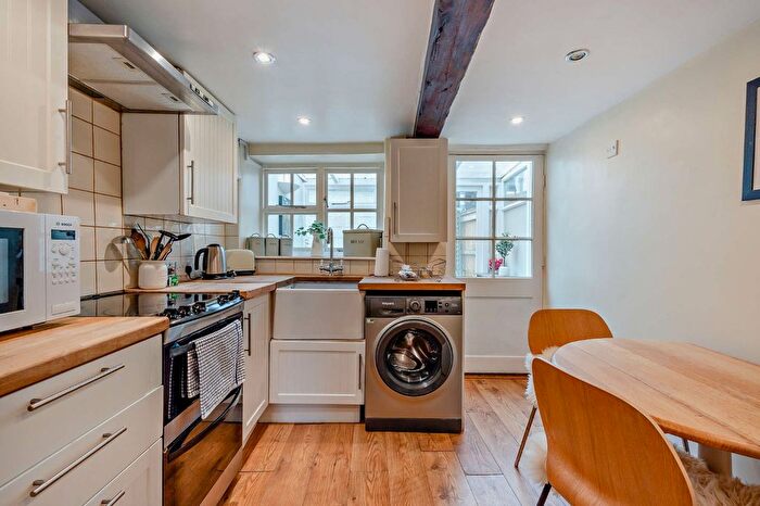 2 Bedroom Terraced House For Sale In Oak Street, Lechlade, Gloucestershire, GL7