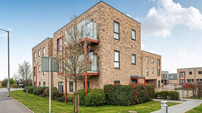 2 Bedroom Flat For Sale In Pinks Close, Cambridge, CB1