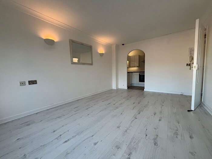 1 Bedroom Property To Rent In Wimborne Road, Winton, Bournemouth, BH2