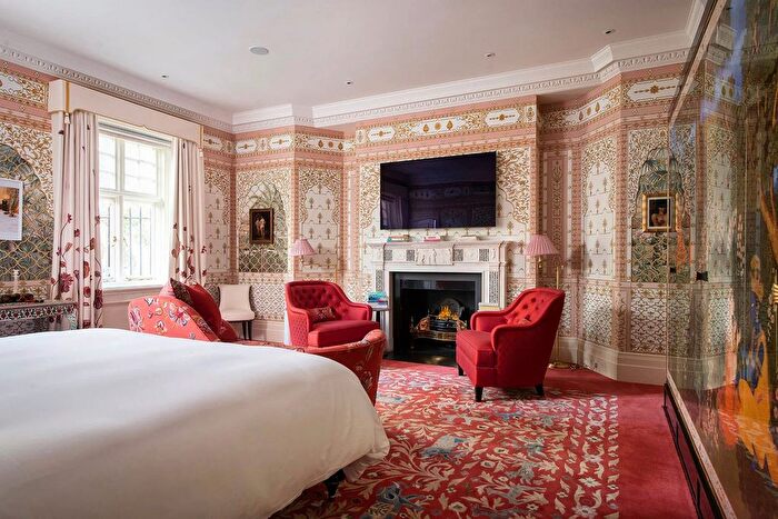 5 Bedroom Terraced House For Sale In Cadogan Gardens, London, SW3