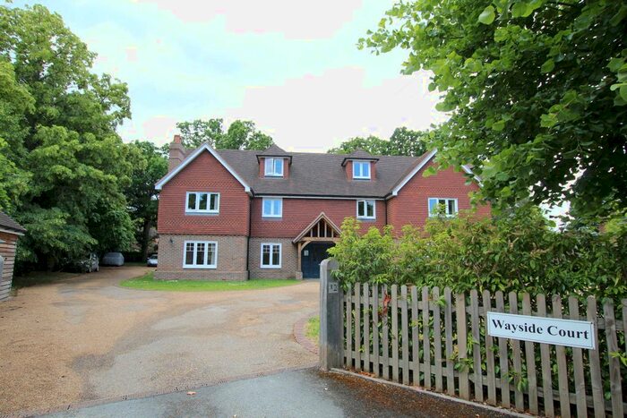 1 Bedroom Flat To Rent In Wayside Court, (), Horley, RH6