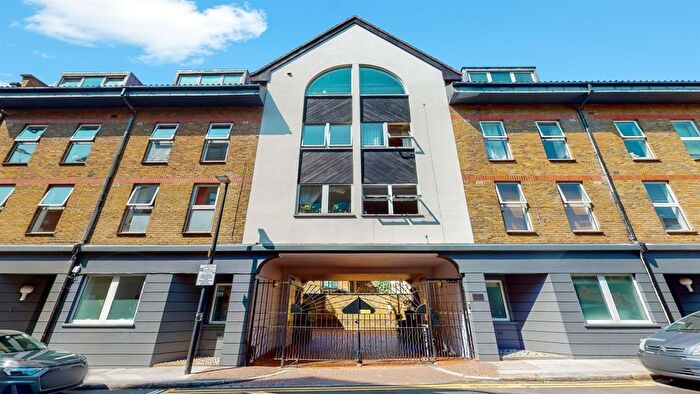 2 Bedroom Flat To Rent In Swanfield Court, Chilton Street, Shoreditch, E2