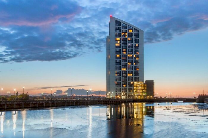 2 Bedroom Flat To Rent In Alexandra Tower, Princes Parade, Liverpool, L3