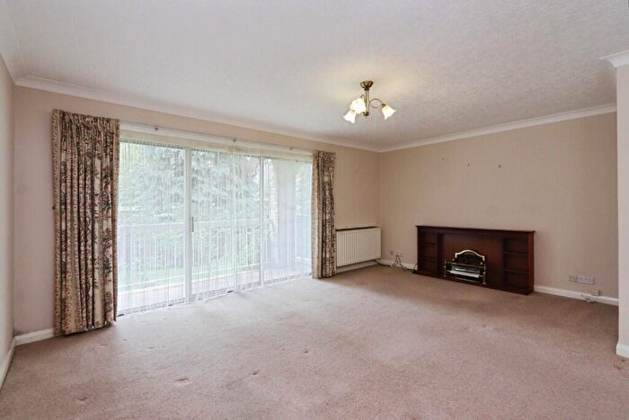2 Bedroom Flat For Sale In Endcliffe Vale Road, Sheffield, S10