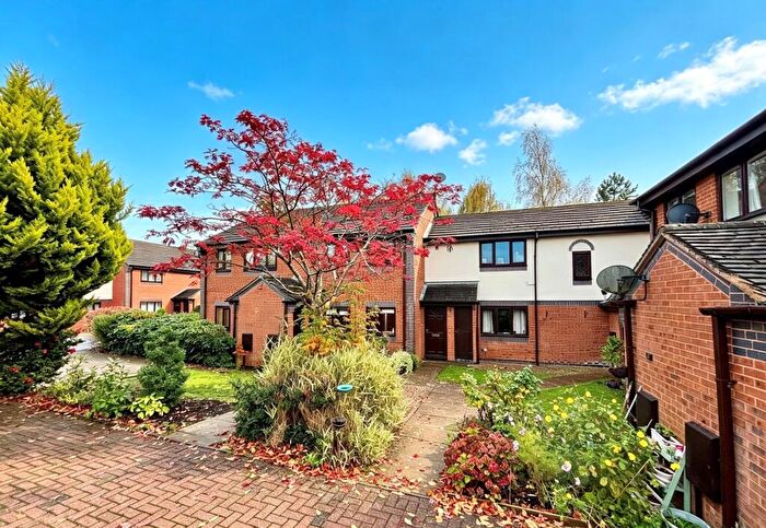 1 Bedroom Maisonette To Rent In Chepstow Close, Stratford Upon Avon, CV37