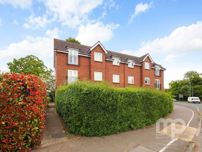 2 Bedroom Flat For Sale In Abbey Road, Wymondham, Norfolk, NR18