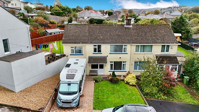 4 Bedroom Semi-detached House For Sale In Laurie Avenue, Newton Abbot, TQ12