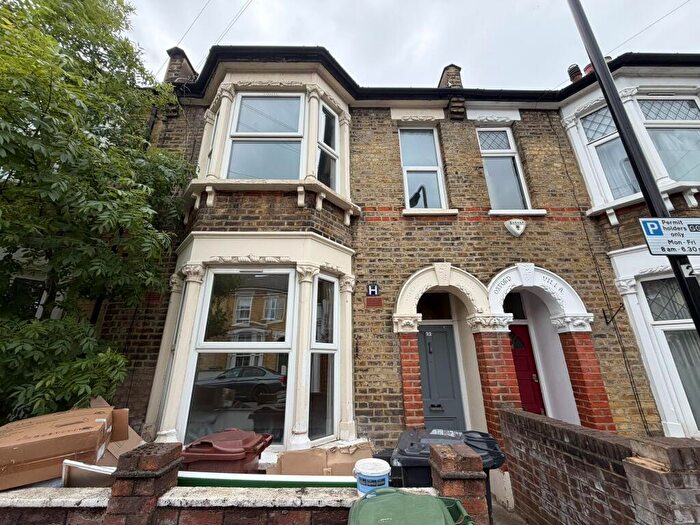2 Bedroom Terraced House To Rent In Pearcroft Road, E11